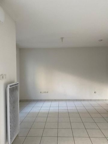 Location Appartement 1 pièce 36m² VALENCE 26000 - Photo 3