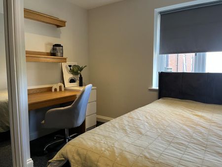 5 bedroom terraced house to rent - Photo 5