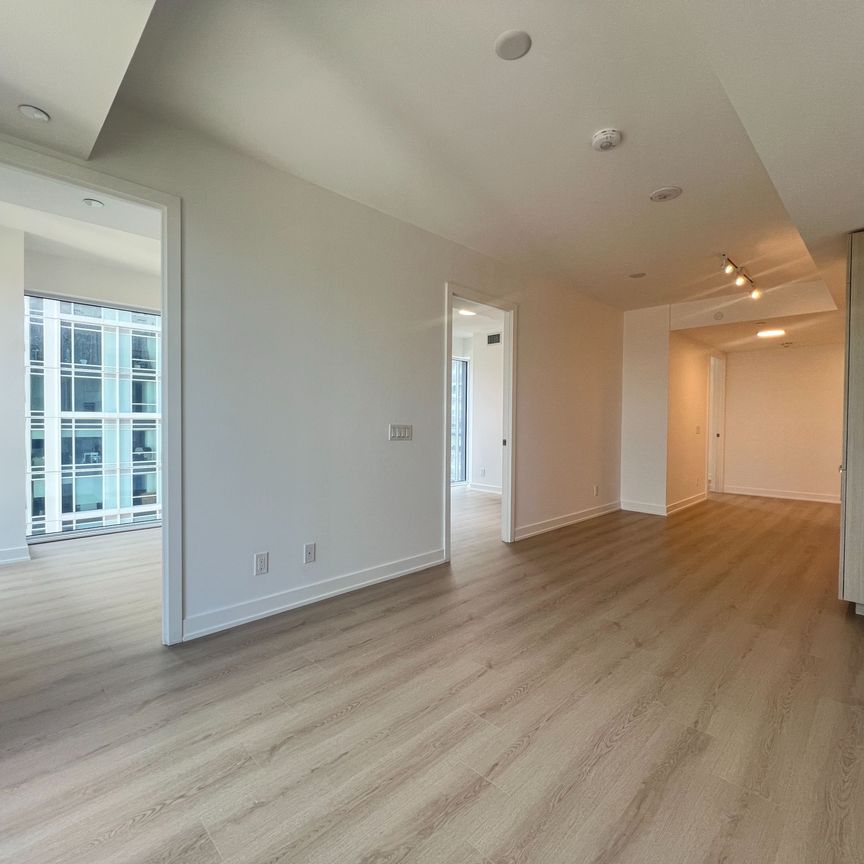 For Lease - 100 Queen Street Unit# 2211, Toronto, Ontario - Photo 1