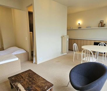 Studio met slaaphoek te huur in Elsene voor € 1.000 met 1 slaapkamer - Photo 1