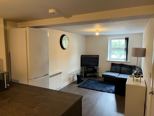 45 Church Street West, Radcliffe - Photo 1