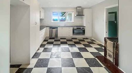 Feilding - Three Bedroom - Photo 2