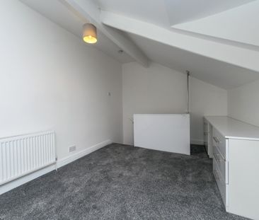 KING STREET MORLEY LEEDS LS27 9ES - Photo 1