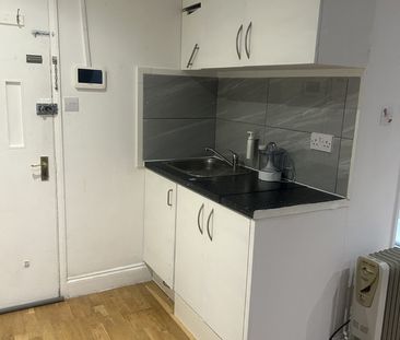 Studio Flat, Second Floor, W2 - Photo 4