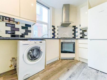 4 bedroom apartment to rent - Photo 5