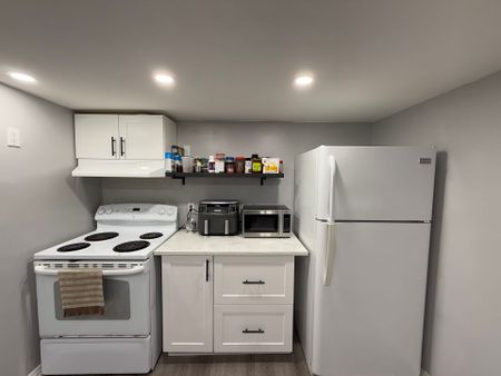 For Lease - 66 Mcdonald Avenue Unit# Bsmnt, Toronto, Ontario - Photo 4