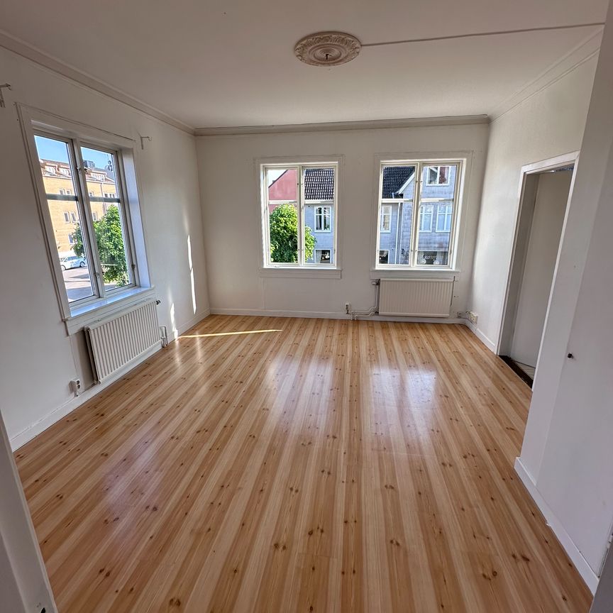 Korsgatan, Vara - Foto 2