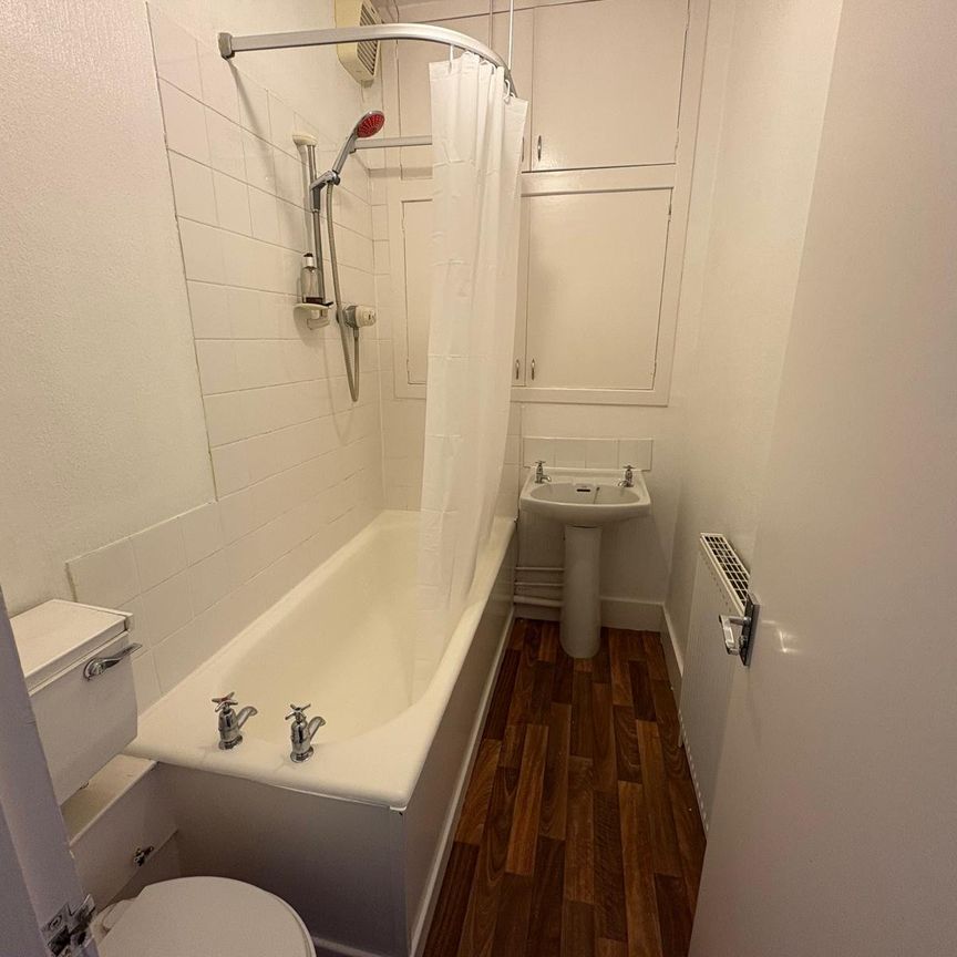 Ashvale Place, Aberdeen - Photo 1