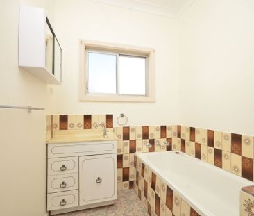 Well Presented Family Home!! - Photo 5