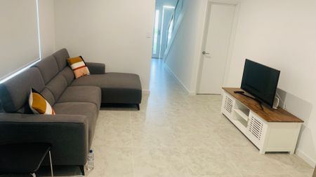 41 Wintergreen Crescent, Treeby WA 6164 - Townhouse For Rent - $750 | Domain - Photo 4