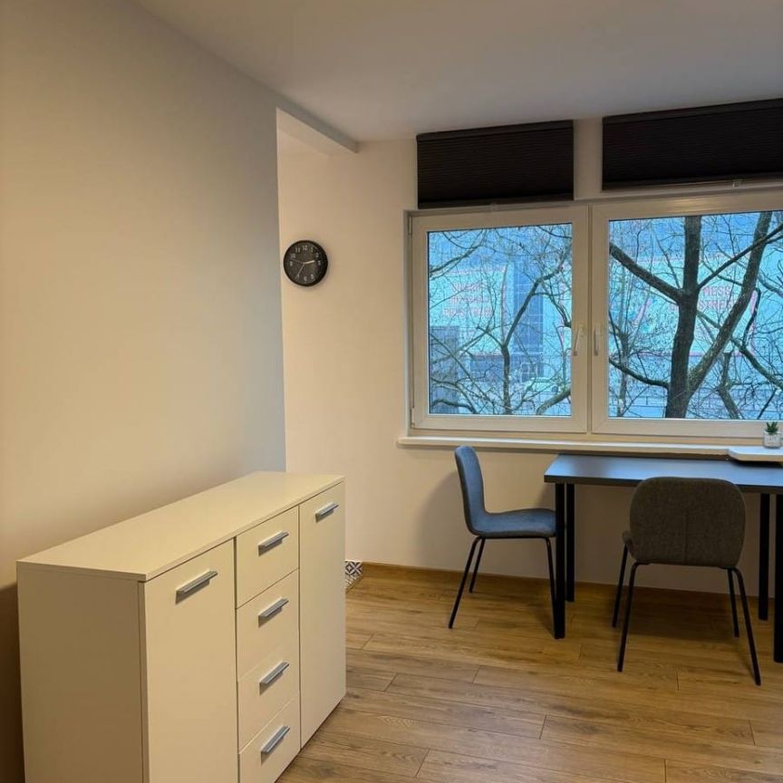 Mieszkanie do wynajęcia 1 pokoje Aleja Krakowska, Warszawa 27 m² - Photo 1