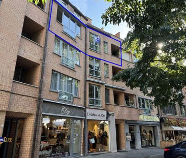 Ruim gerenoveerd appartement op het Sint-Martenplein - Photo 5