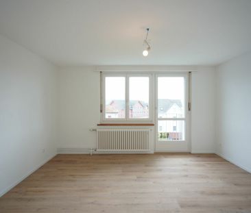 Stilvolle Wohnung mit modernem Komfort im Dorfzentrum - Photo 1