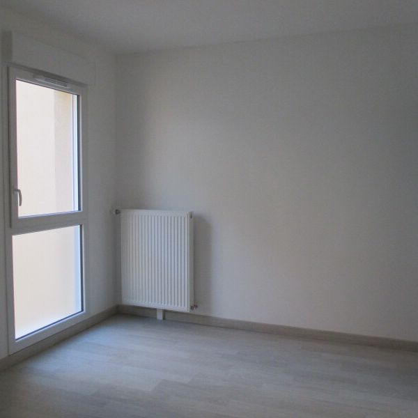 Location Appartement 2 Pièces 54 m² - Photo 1