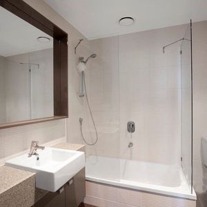 The ultimate executive pad with an award-winning pedigree! - Photo 3