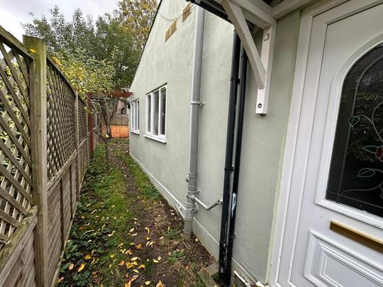 2 bedroom terraced house to rent - Photo 1