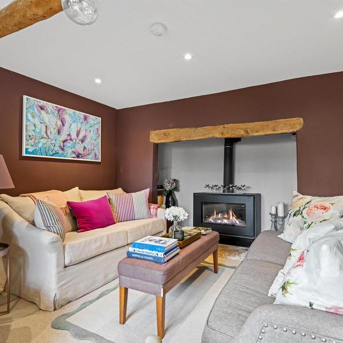 3 bedroom semi-detached house to rent - Photo 1