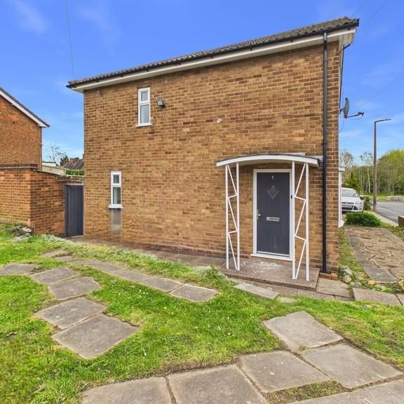 3 bedroom end of terrace house to rent - Photo 1