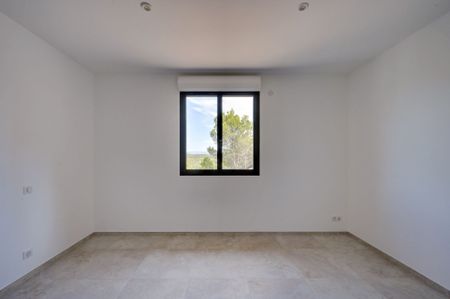 Location Maison Aix-en-Provence 7 Pièces 244 m² - Photo 4