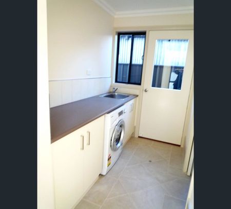 2/559 Hovell Street, South Albury, NSW 2640 - Photo 5