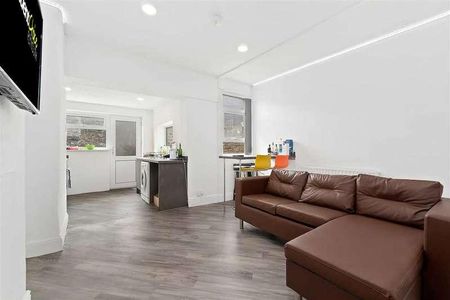 Beaumont Avenue, Plymouth, PL4 - Photo 3