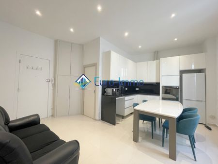 Location Appartement 2 pièces 40m² BEAUSOLEIL 06240 - Photo 3