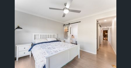 Modern 4-Bedroom Home for Rent | Spacious Living, Huge Patio & 4-Car Accommodation - Photo 2