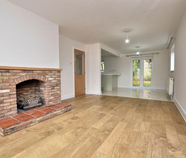 3 bedroom link detached house to rent - Photo 2