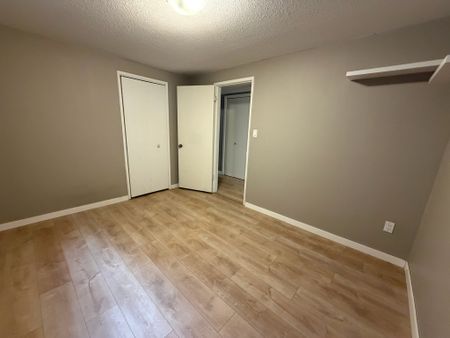 Pandosy: 3 bed, 1 bath – central ground level - Photo 5