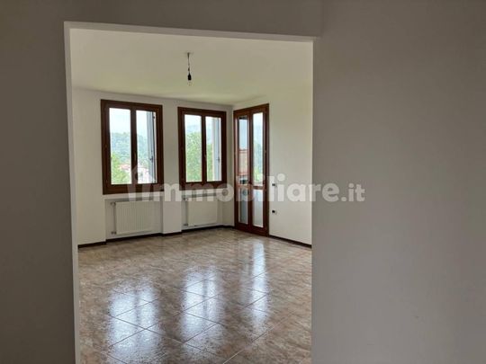 Trilocale via San Sebastiano 62, Centro, Bassano del Grappa - Photo 1