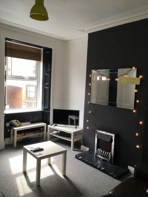 4 bedroom house to rent - Photo 1