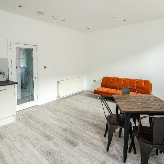 Malden Road, London - Photo 1
