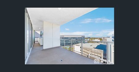 🏙 Luxury 3-Bedroom Apartment in the Heart of Mascot | Fully Furnished | Prime Location! Available From 08/12/2025 To 05/02/2026. - Photo 3