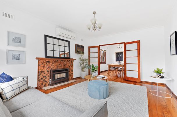 Comfortable Living on Bird Avenue! - Photo 1