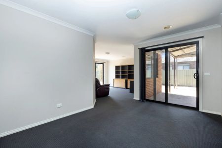14 Blay Street, - Photo 5