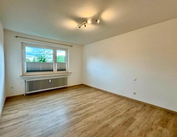 Villenviertel! Schöne 2 ZKB Wohnung mit Südbalkon - Photo 1