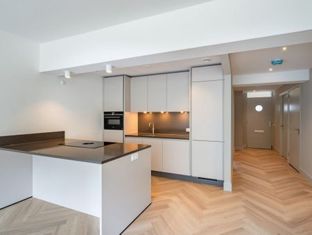 Te huur: Kruiskade 119F, 3012 EG Rotterdam - Photo 2