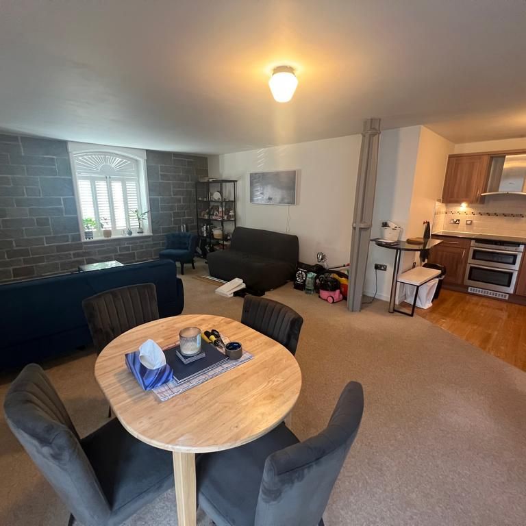 2 bedroom apartment to rent - Photo 1