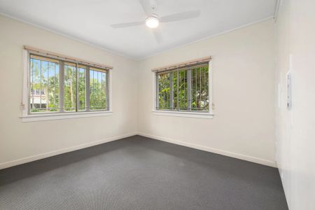Charming Family Home in Upper Mount Gravatt - Photo 2