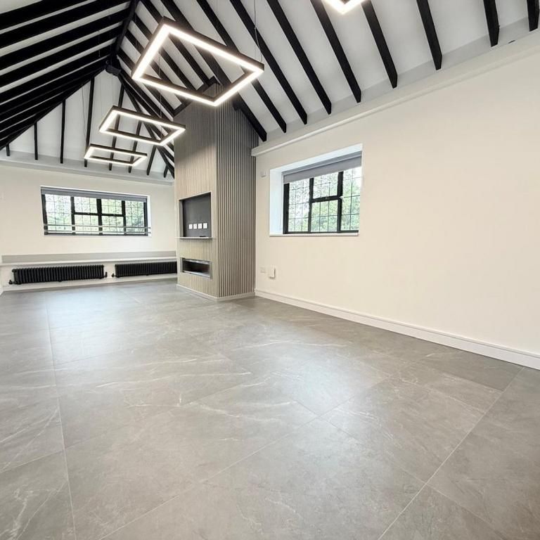 3 bedroom flat to rent - Photo 1