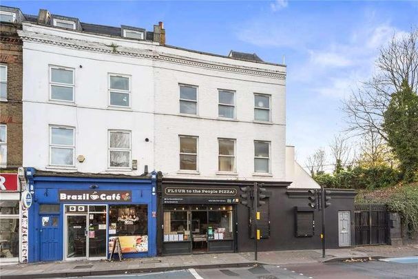 Battersea Park Road, London, SW11 - Photo 1