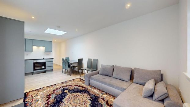 Studio to rent - Photo 1