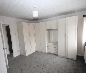 2 bedroom semi-detached house to rent - Photo 6
