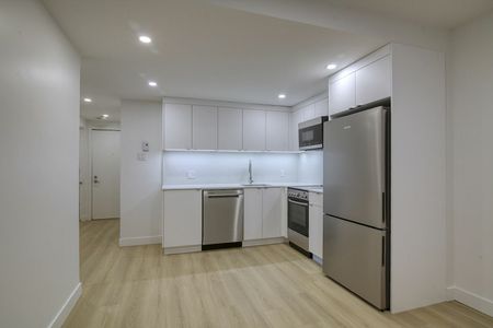 4390 Grand Boulevard, Montréal, QC - Photo 4