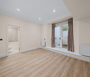 3 bedroom flat to rent - Photo 6