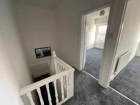 Weston-super-mare, North Somerset - Photo 3