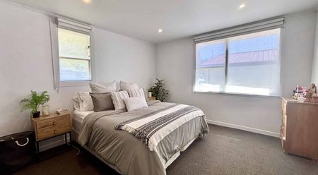 Three bedroom home ready in time for Christmas! - Photo 2