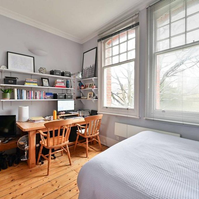 Studio to rent - Photo 1