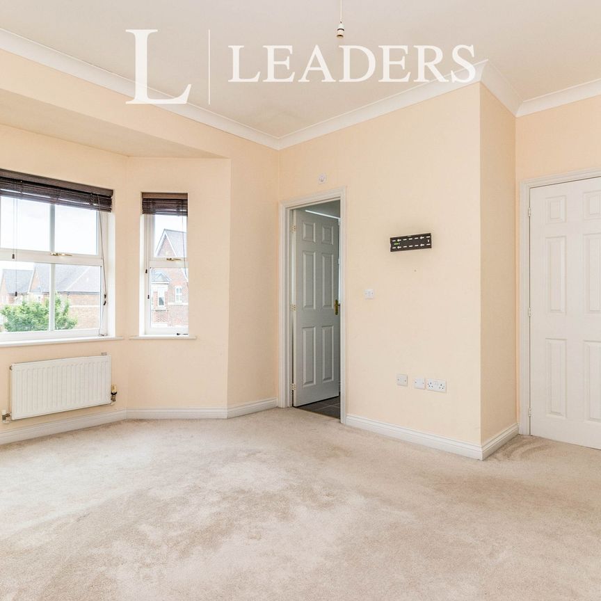 Cavendish Walk, Epsom, KT19 - Photo 1