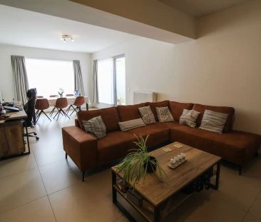 Gelijkvloers appartement met 1 slaapkamer - Photo 2